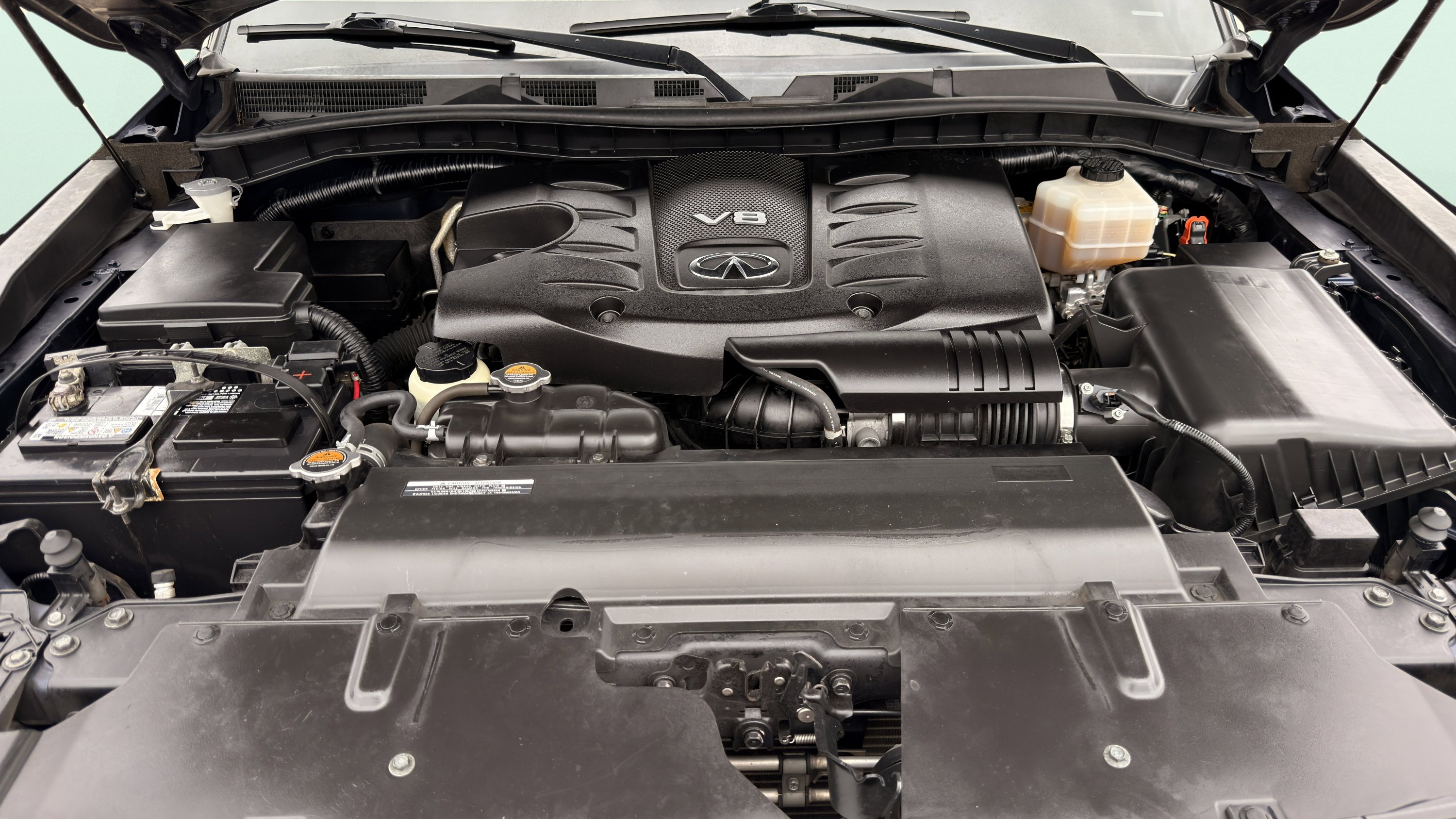 Used 2019 INFINITI QX80 Luxe RWD image 6