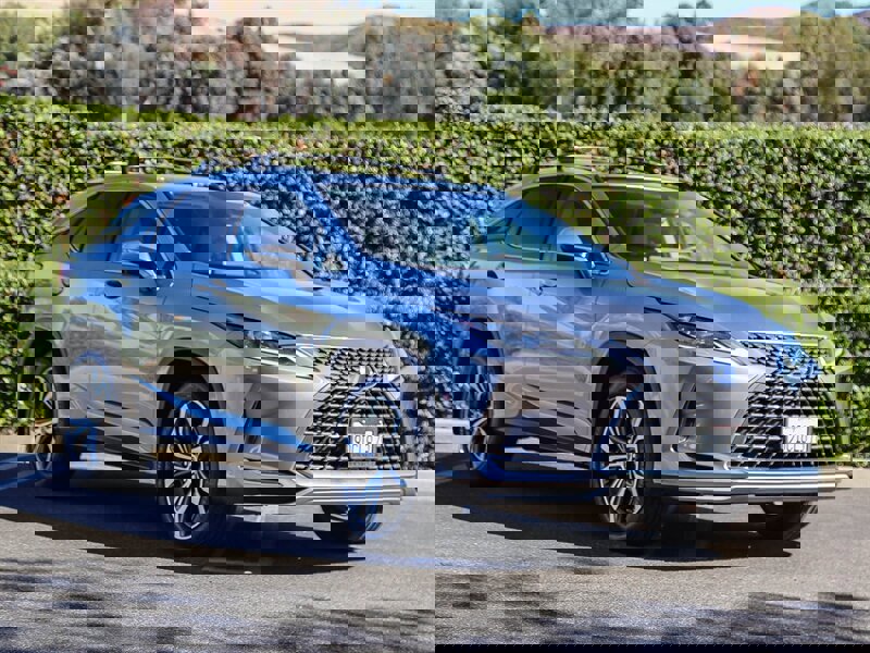 Used 2022 Lexus RX 450h AWD w/ Premium Package image 3
