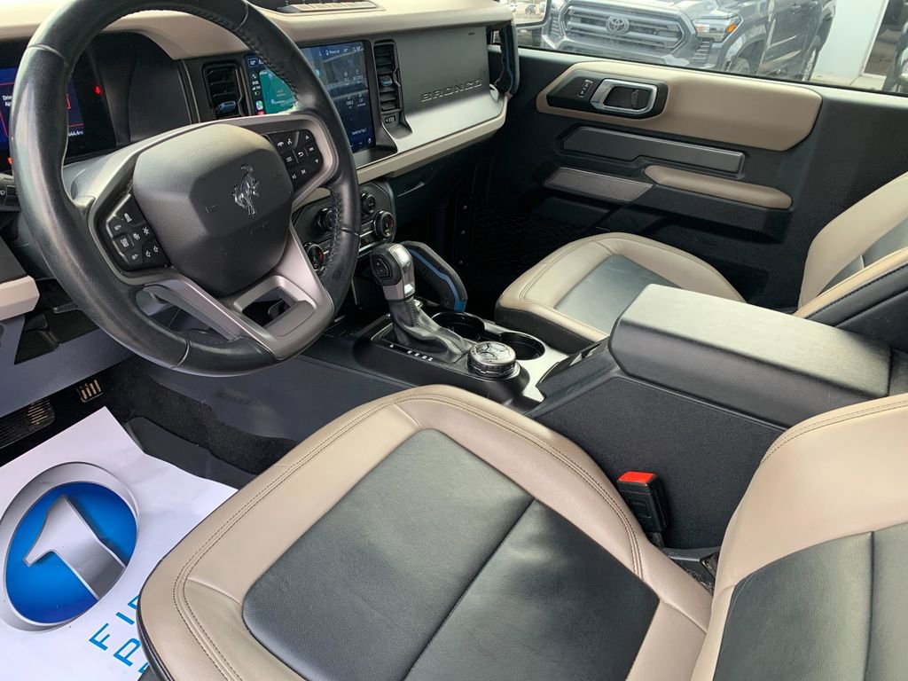 Used 2022 Ford Bronco Wildtrak image 11