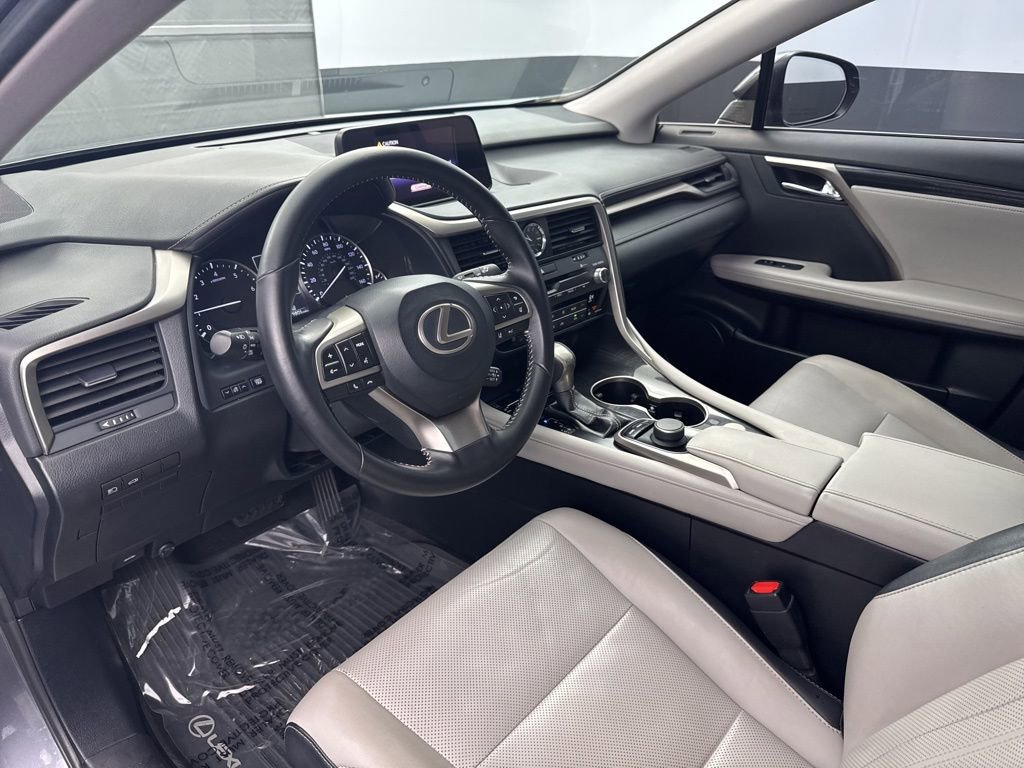 Used 2019 Lexus RX 350L FWD w/ Accessory Package image 8