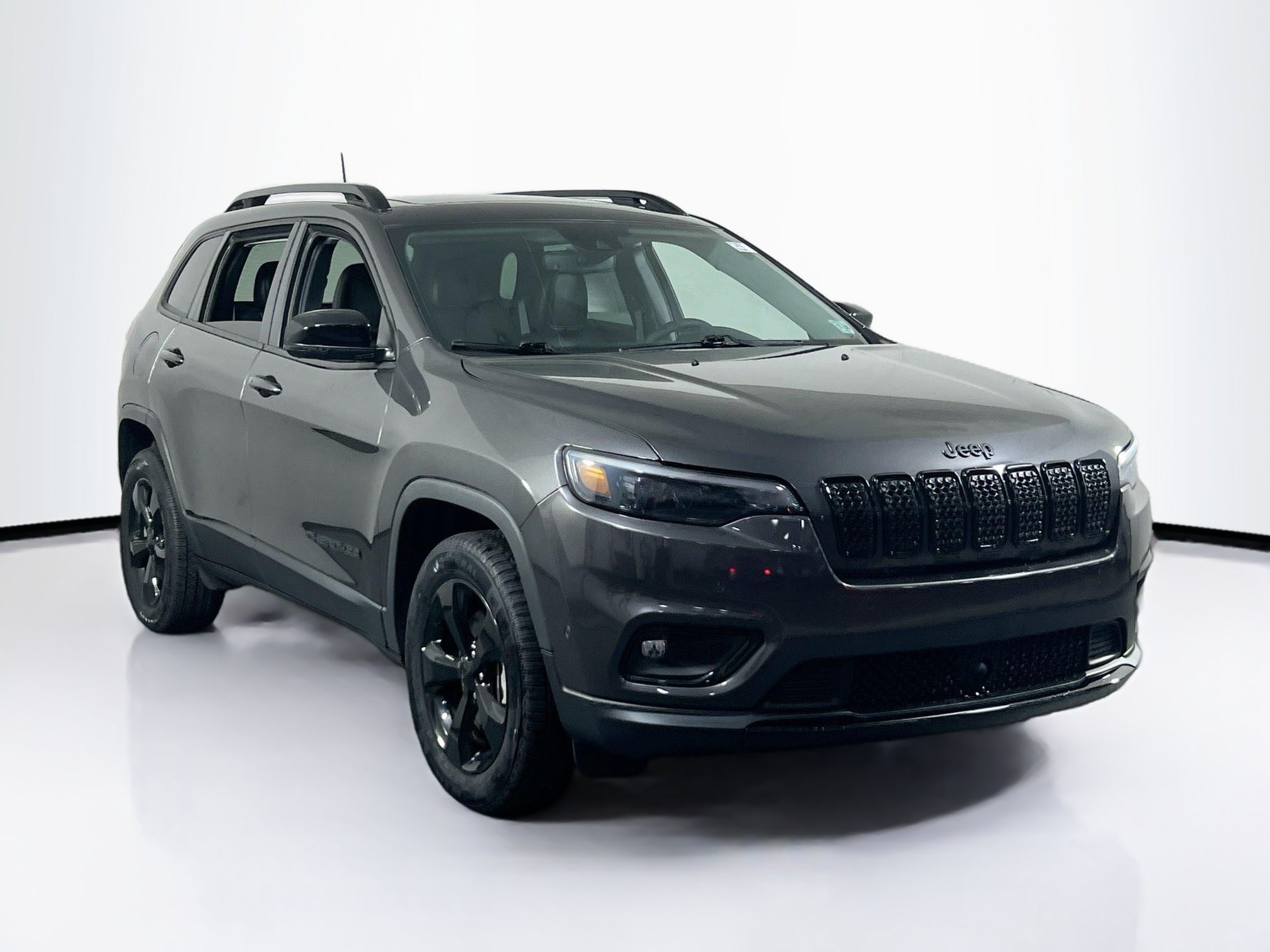 Used 2023 Jeep Cherokee Altitude Lux w/ Lux Elite Package AWD/4WD image 3
