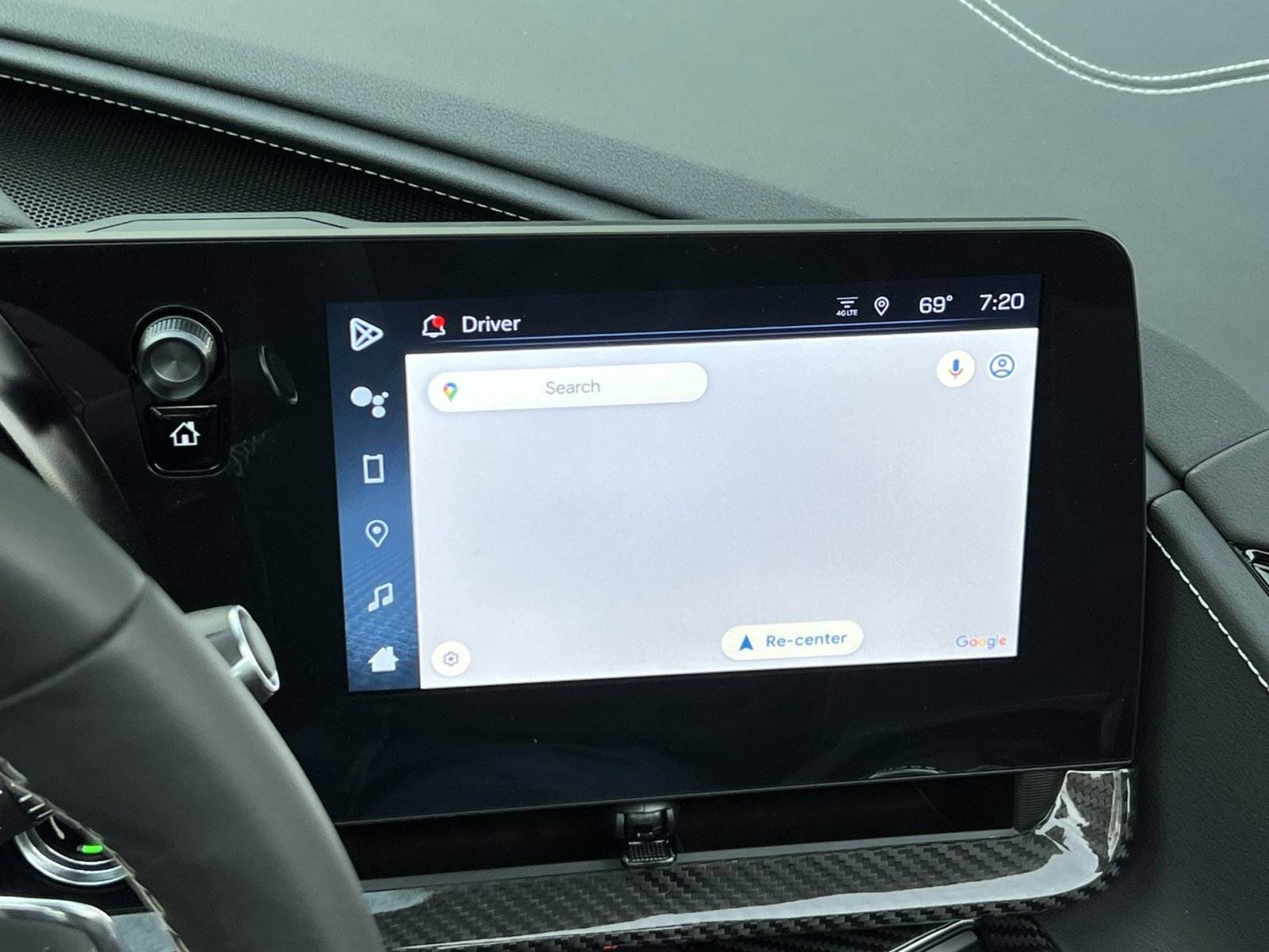 Used 2024 Chevrolet Corvette Stingray Coupe w/ Z51 Performance Package RWD image 18