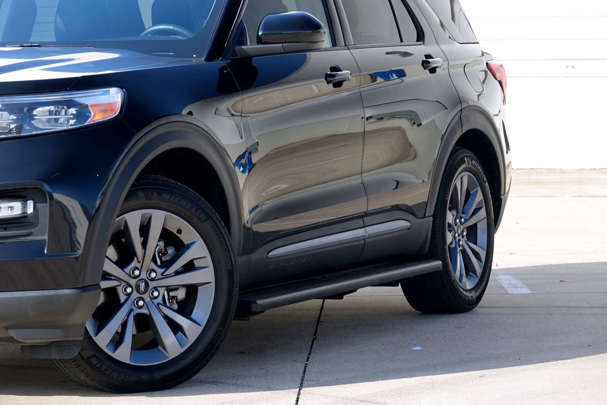 Used 2023 Ford Explorer XLT w/ Equipment Group 202A image 21