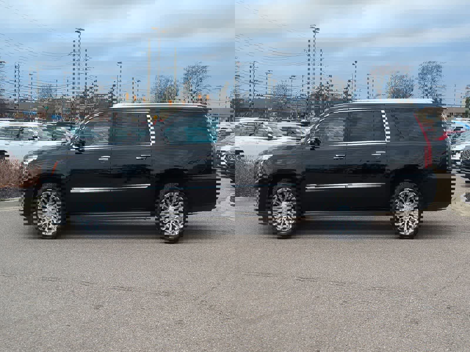 Used 2015 Cadillac Escalade ESV Platinum image 5