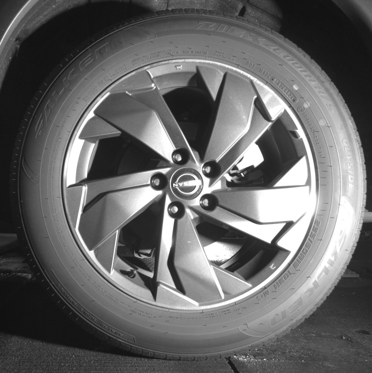 Used 2025 Nissan Rogue SV image 14