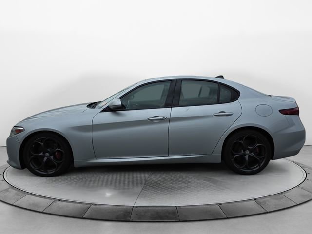 Used 2019 Alfa Romeo Giulia Ti Sport w/ Quick Order Package 22U Sport image 2