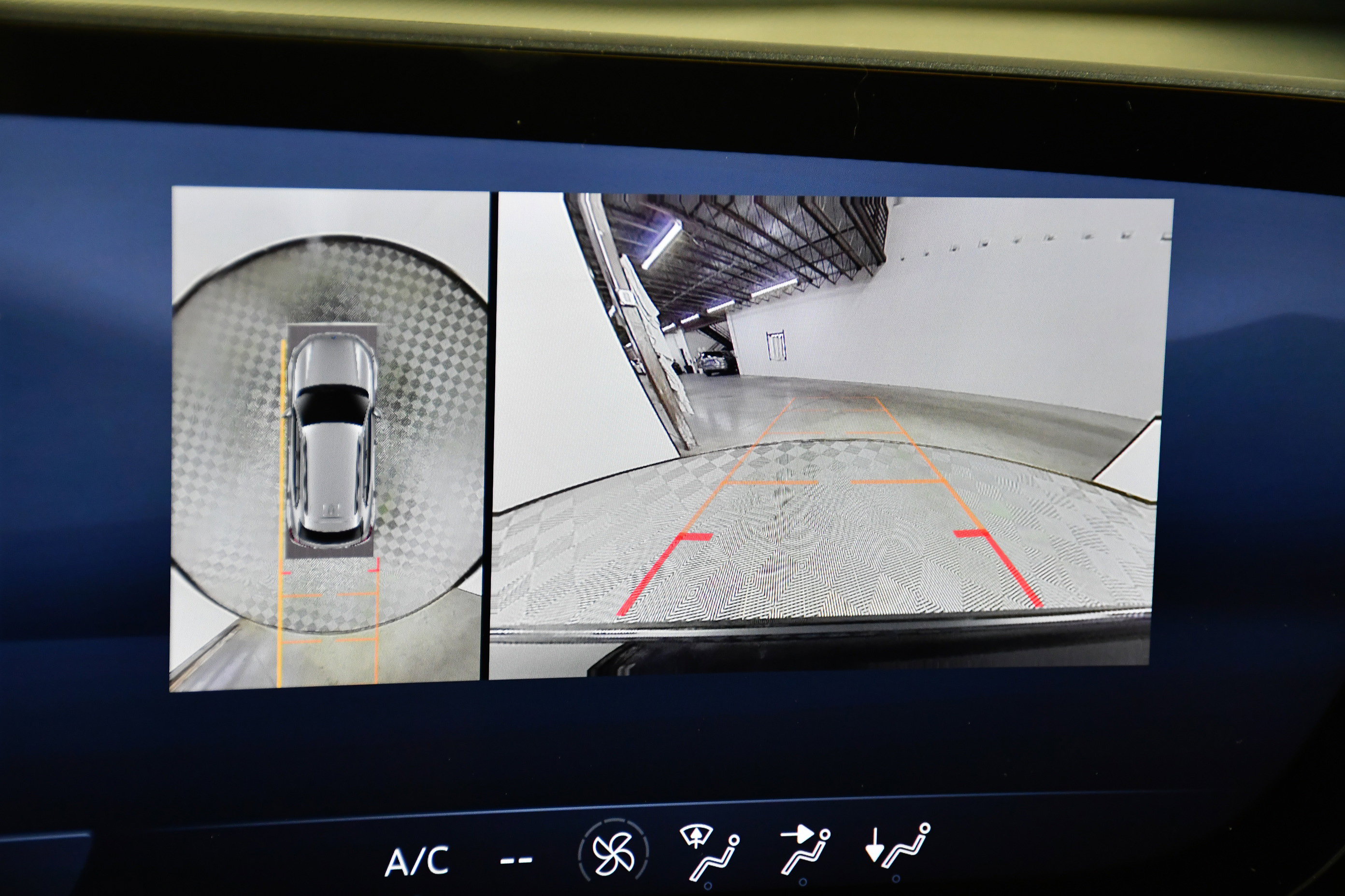 Used 2024 Buick Envision Preferred AWD/4WD image 28