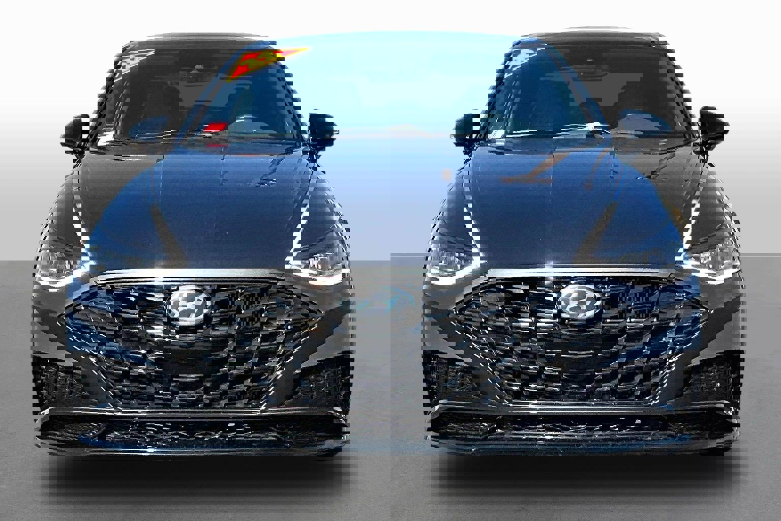 Used 2022 Hyundai Sonata SEL Plus image 2