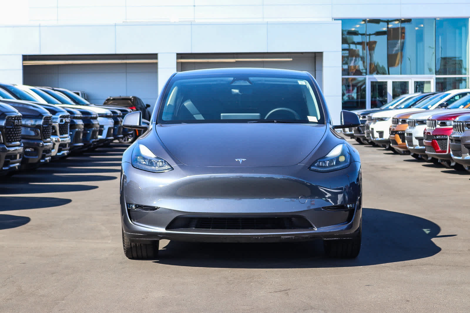 Used 2023 Tesla Model Y 2WD image 2
