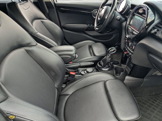 Used 2018 MINI Cooper S image 11