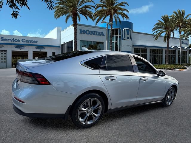 Certified 2023 Honda Accord EX image 8