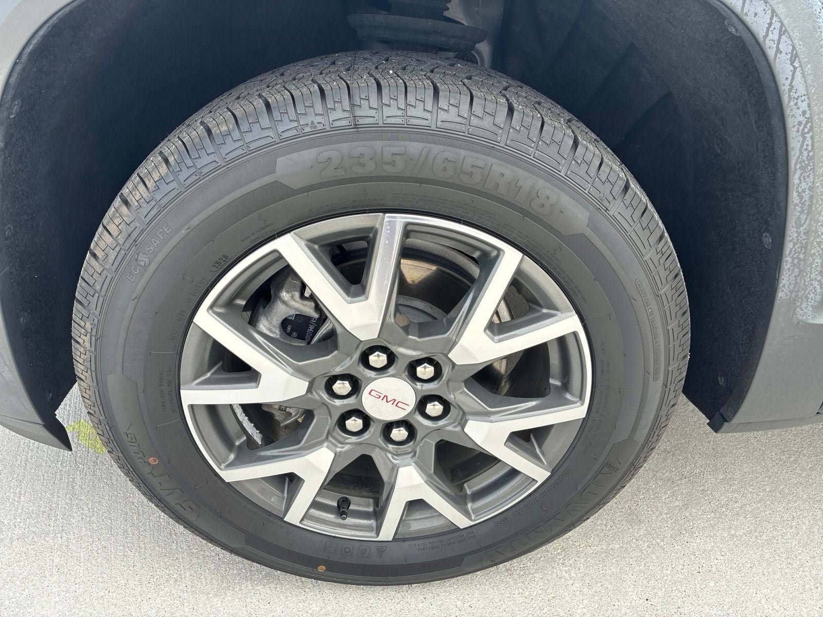 Used 2021 GMC Acadia SLE FWD image 11