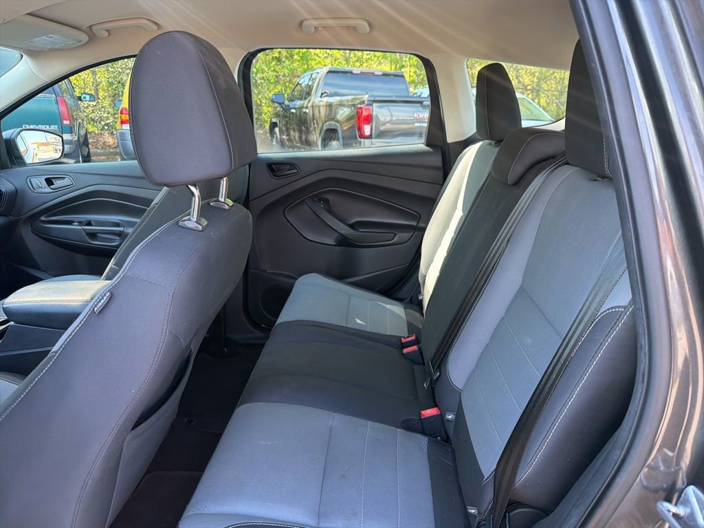 Used 2017 Ford Escape S image 23