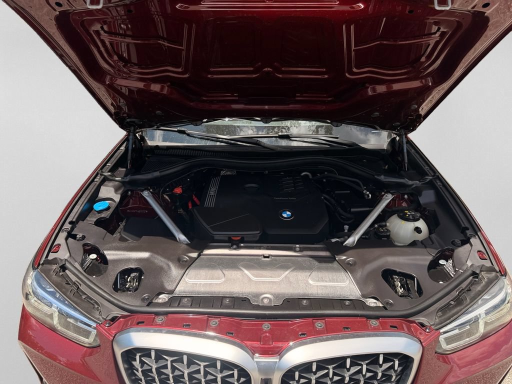 Used 2025 BMW X4 xDrive30i AWD/4WD image 34