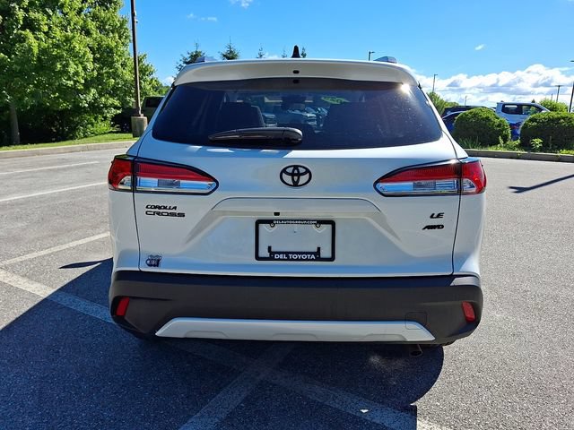 Certified 2025 Toyota Corolla Cross LE w/ Moonroof Package AWD/4WD image 5