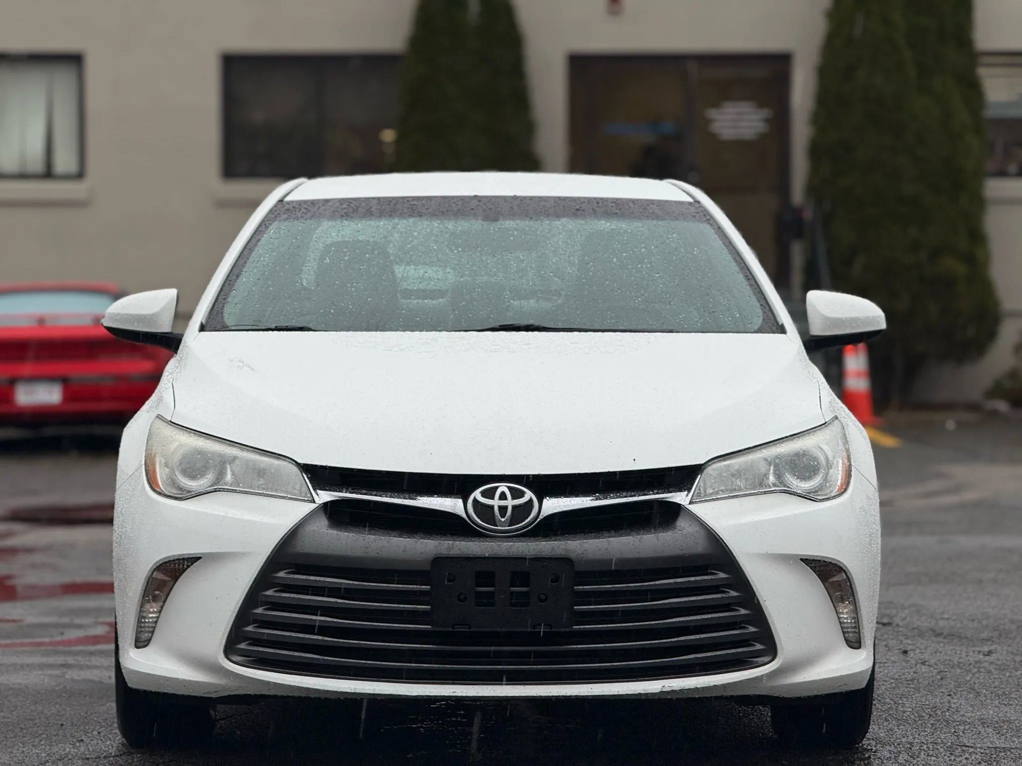 Used 2016 Toyota Camry LE FWD image 4