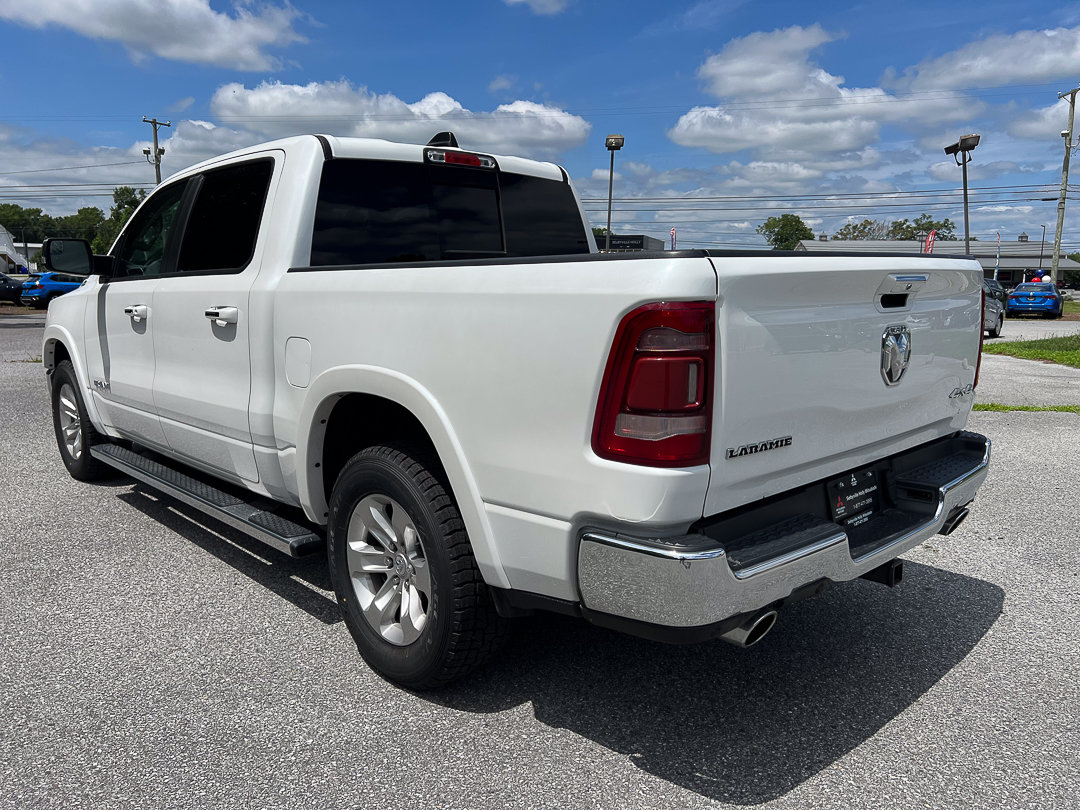 Used 2022 RAM 1500 Laramie AWD/4WD image 3