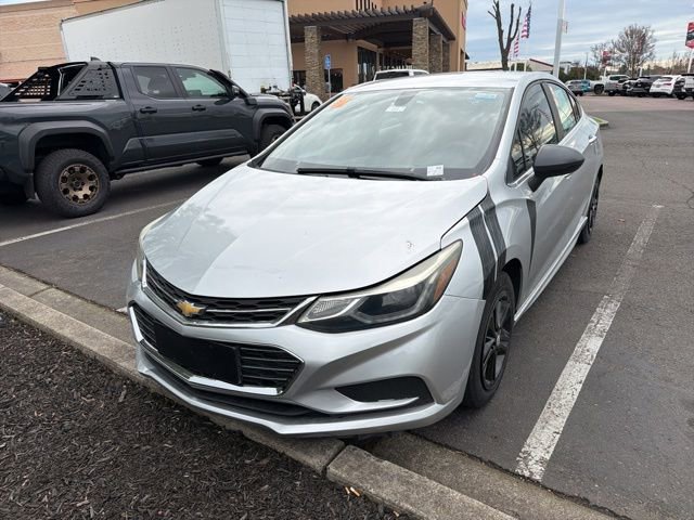 Used 2018 Chevrolet Cruze LT w/ RS Package image 16
