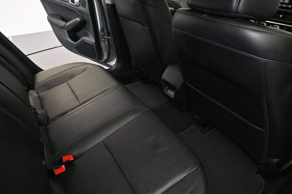 Used 2023 Honda Civic Touring image 12