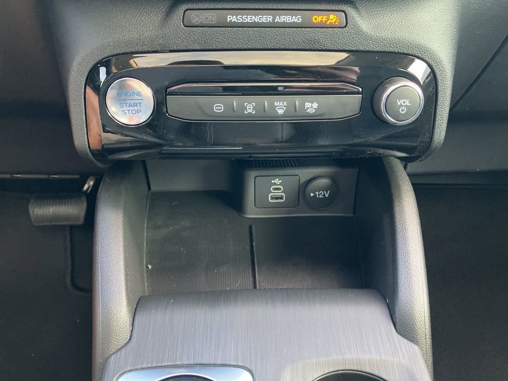 New 2026 Ford Escape SE image 30