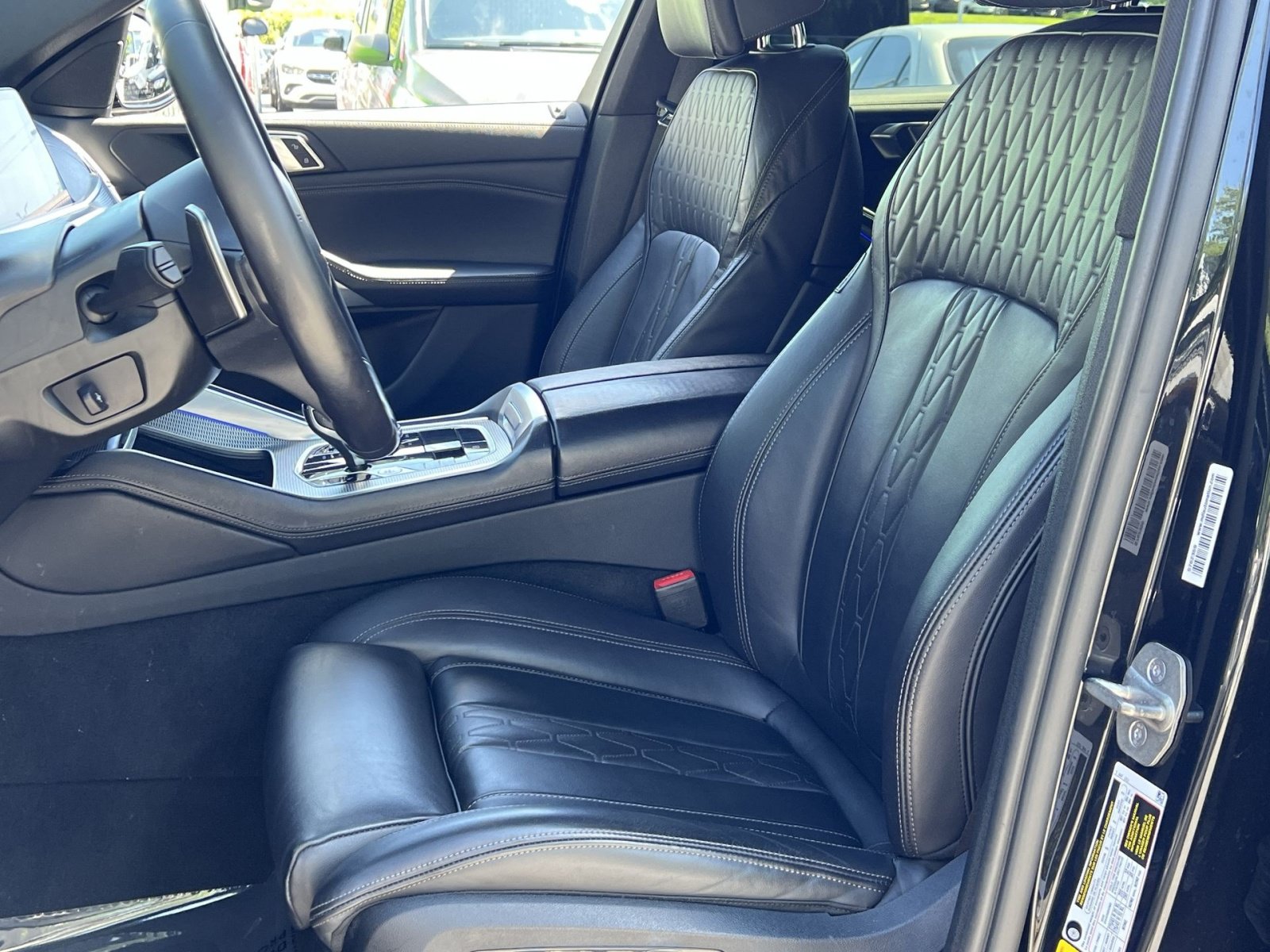 Used 2023 BMW X6 xDrive40i w/ M Sport Package AWD/4WD image 18