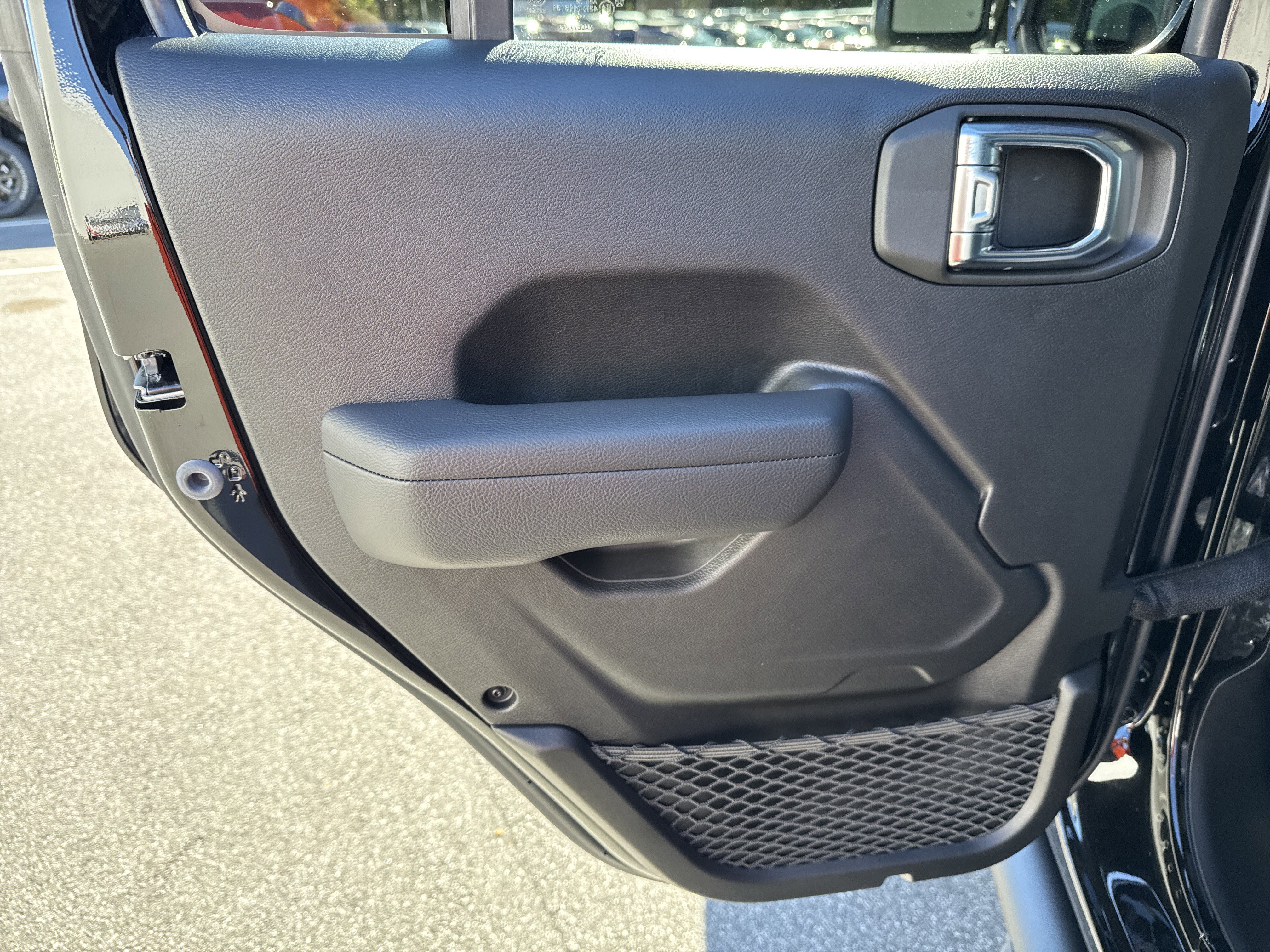 New 2025 Jeep Gladiator Sport image 26