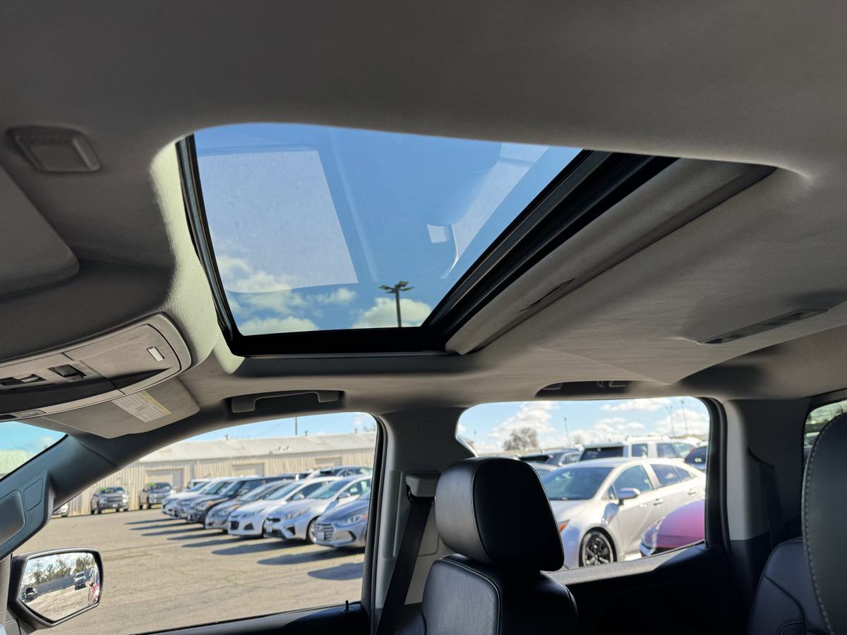 Used 2015 Chevrolet Silverado 1500 LTZ Z71 w/ LTZ Plus Package image 30