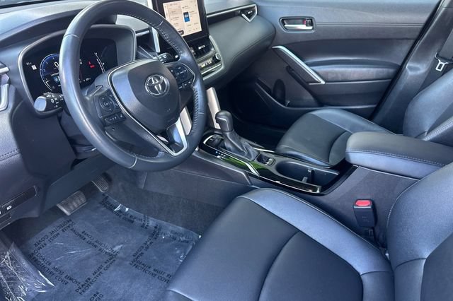 Certified 2025 Toyota Corolla Cross XLE FWD image 12