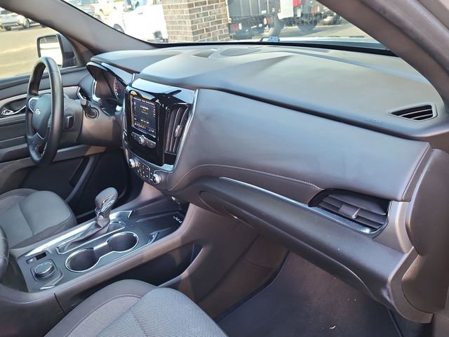 Used 2023 Chevrolet Traverse LT image 19