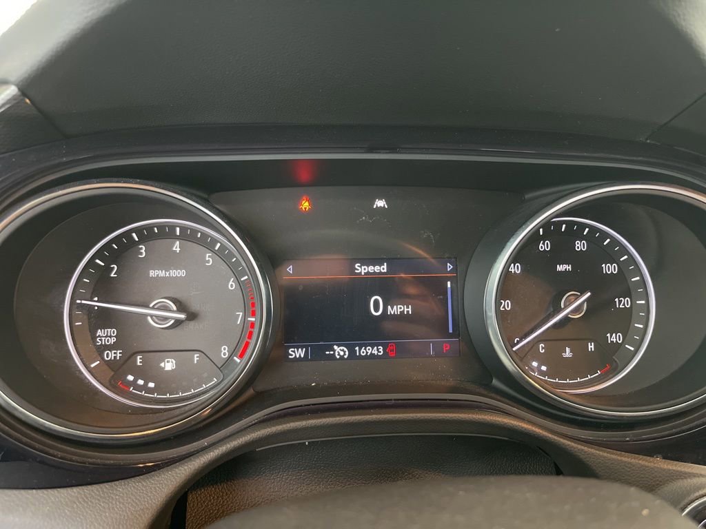 Used 2023 Buick Encore GX Select w/ Sport Touring Package image 8