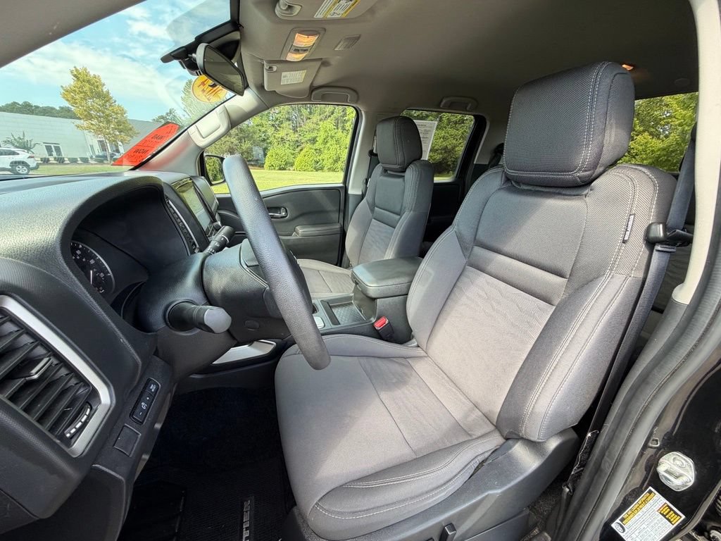 Certified 2024 Nissan Frontier SV w/ Technology Package AWD/4WD image 11