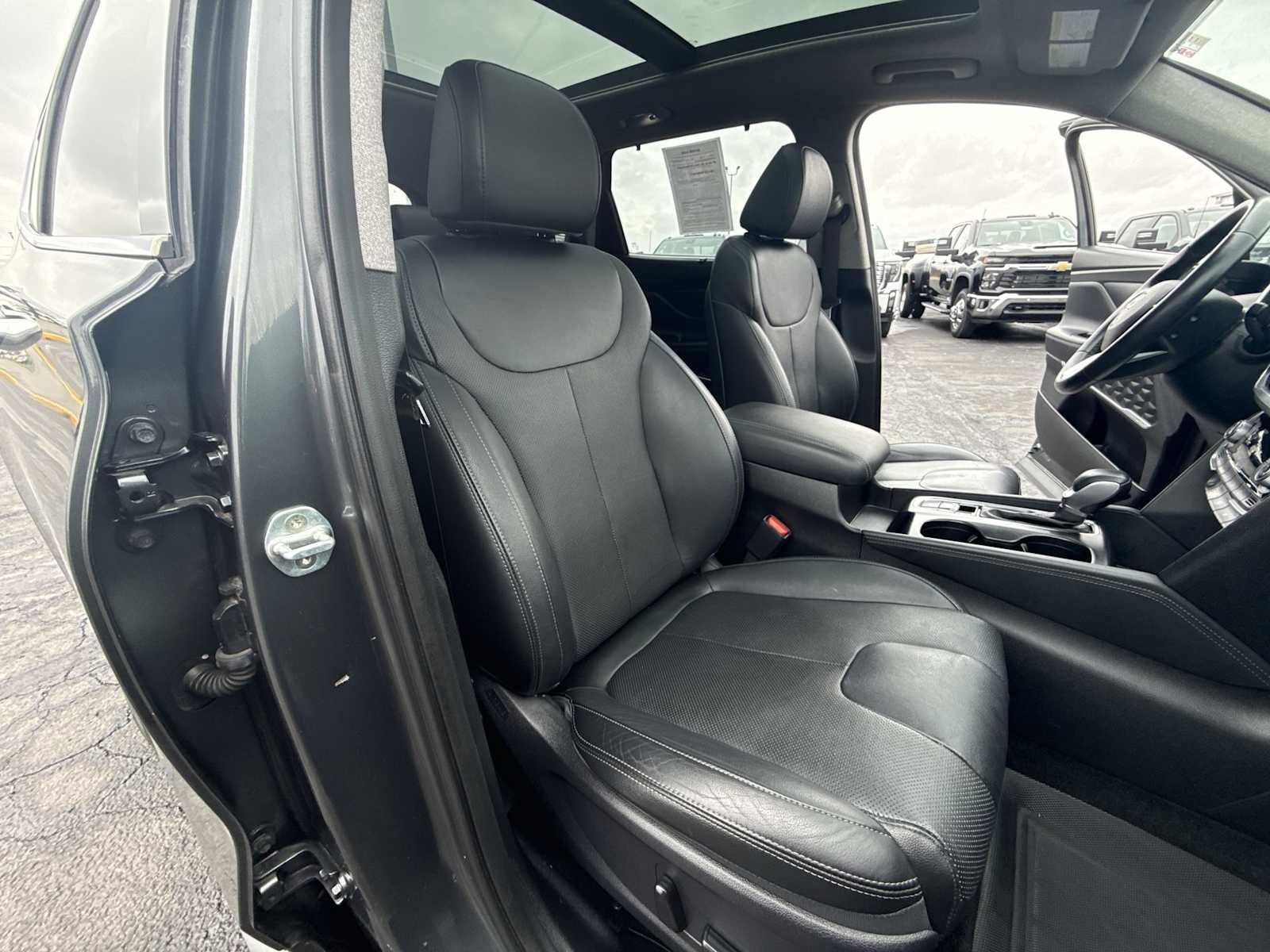 Used 2019 Hyundai Santa Fe AWD image 25