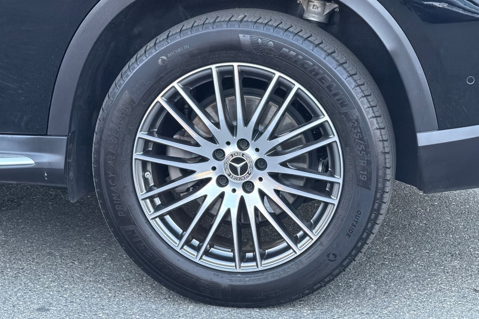 Certified 2025 Mercedes-Benz GLC 300 GLC 300 4MATIC image 34