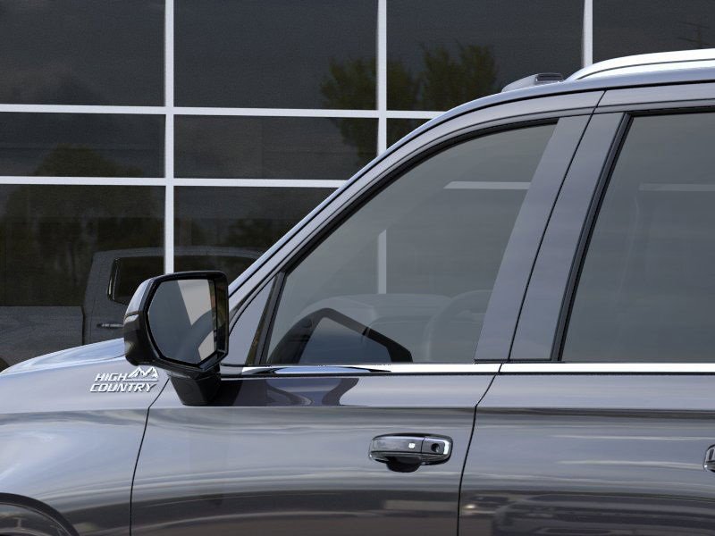 New 2025 Chevrolet Suburban High Country image 13