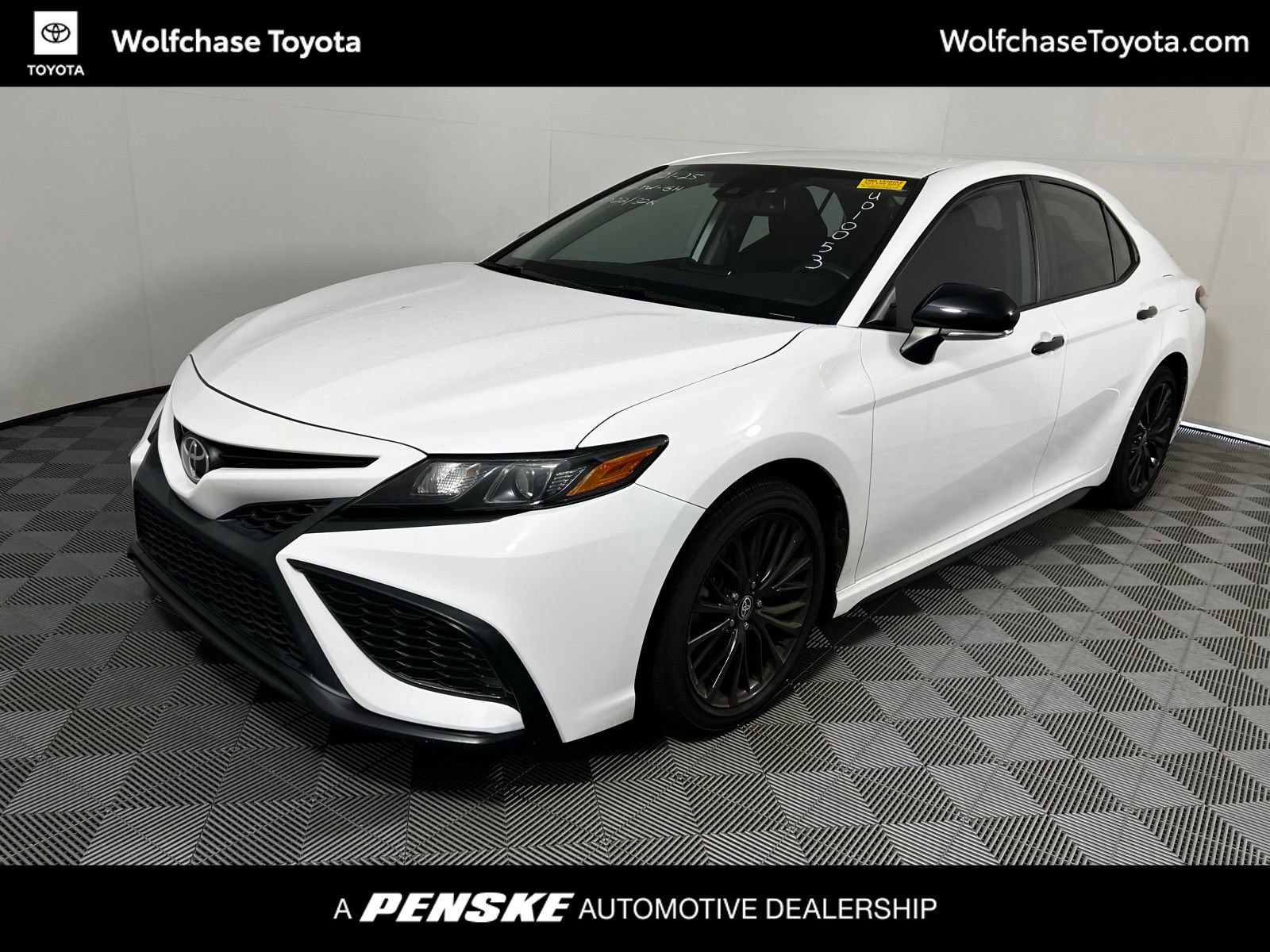 Used 2022 Toyota Camry SE