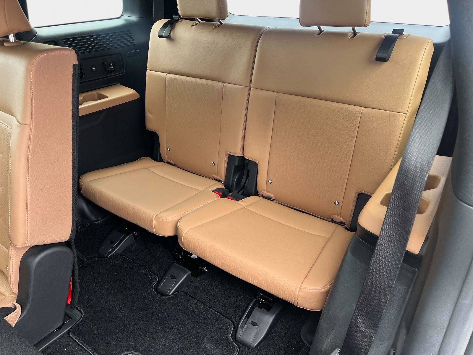 Used 2025 Hyundai Santa Fe Limited image 17