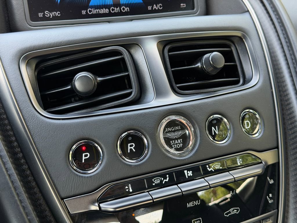 Used 2019 Aston Martin DB11 AMR image 33