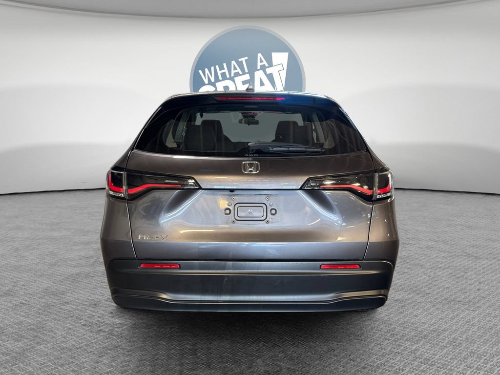 Used 2023 Honda HR-V LX image 5