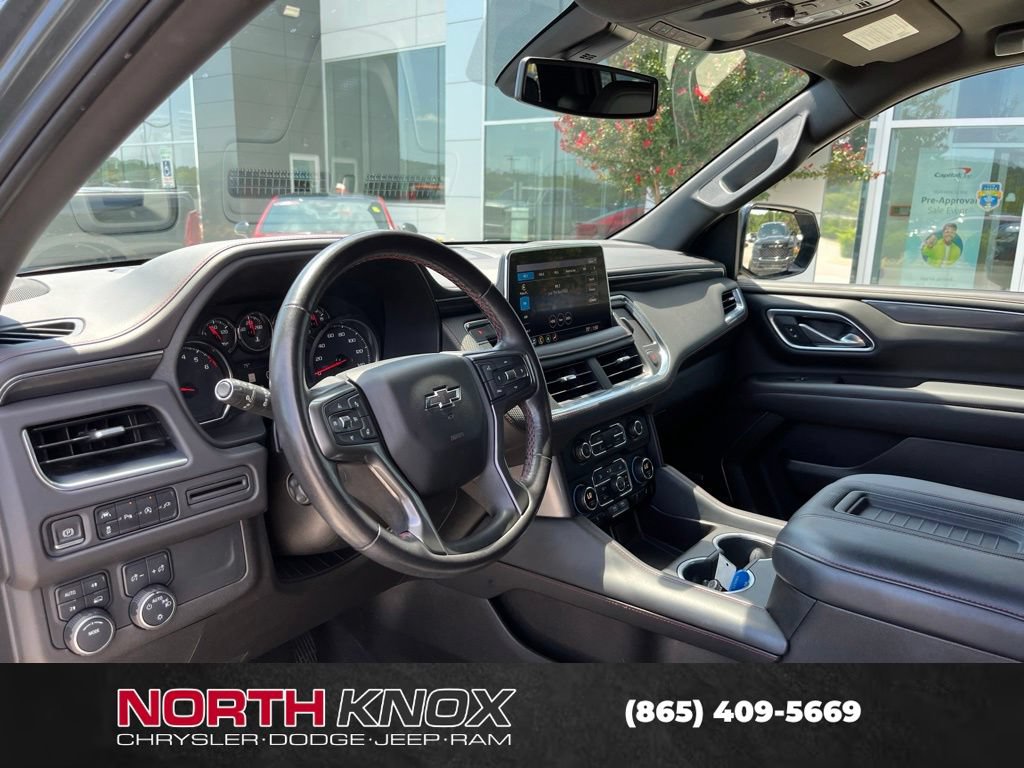 Used 2021 Chevrolet Suburban RST w/ Luxury Package AWD/4WD image 5