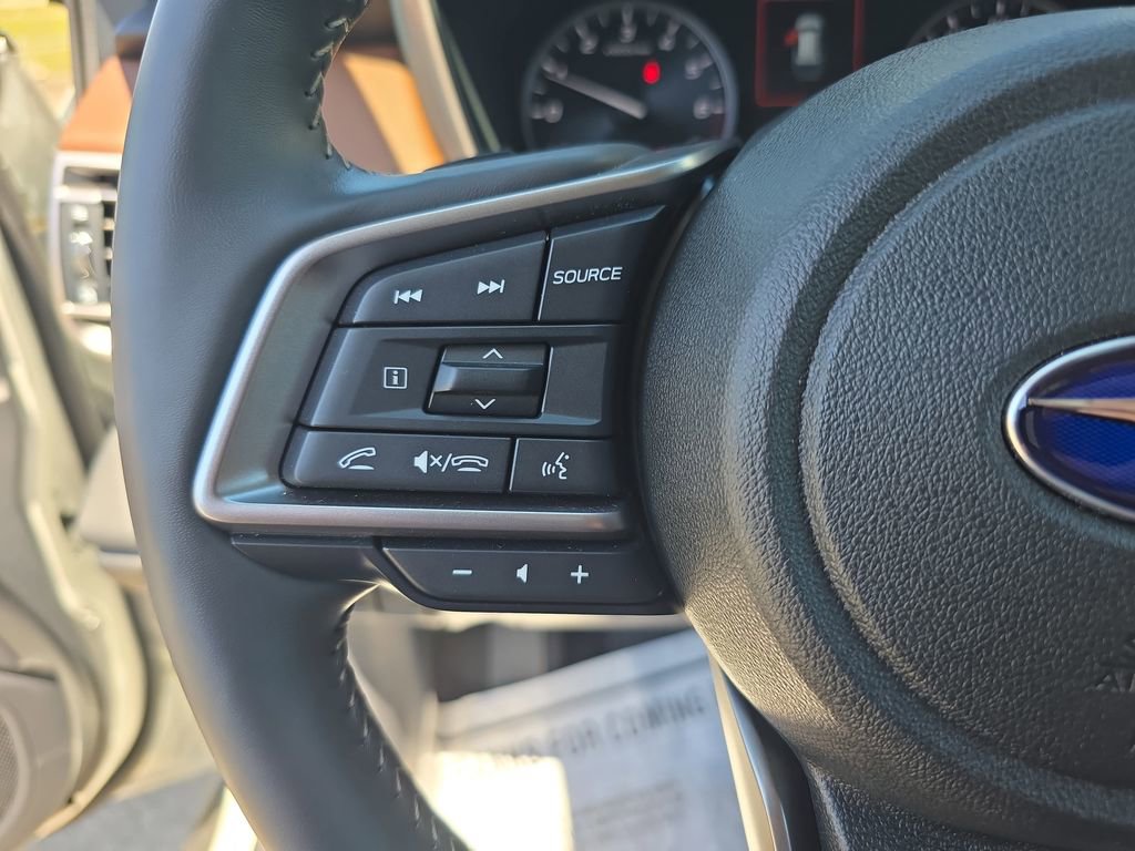 Used 2025 Subaru Outback Touring AWD/4WD image 14