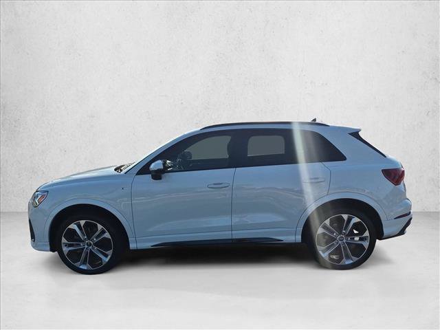 Used 2022 Audi Q3 2.0T Premium Plus w/ Premium Plus Package AWD/4WD image 9