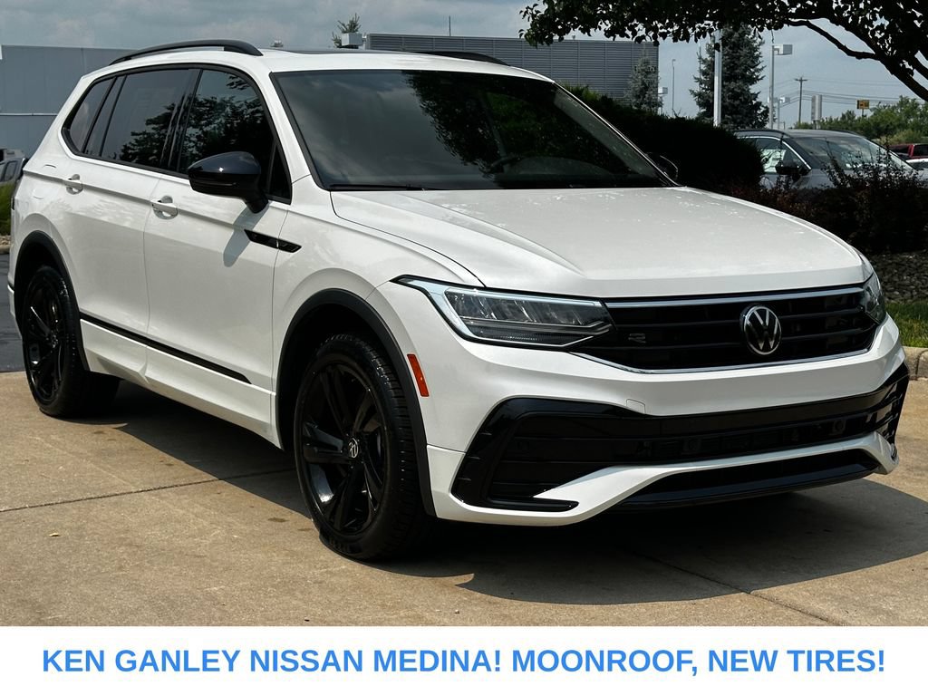 Used 2024 Volkswagen Tiguan SE R-Line FWD image 1