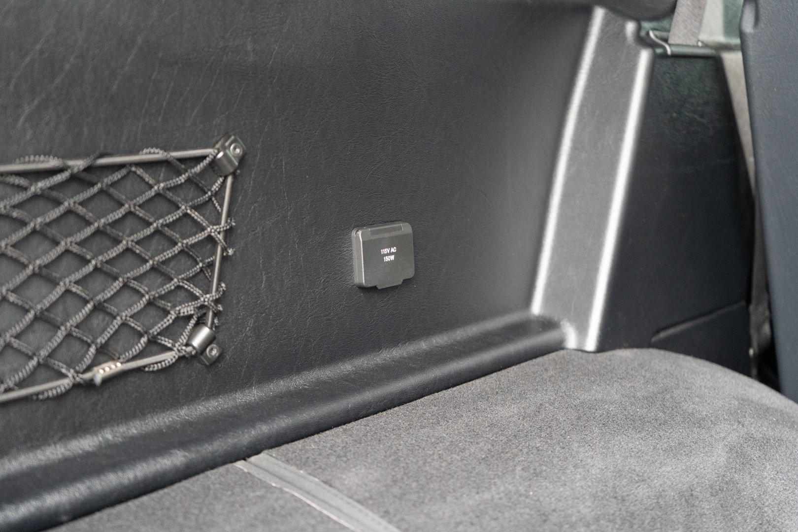Used 2018 Mercedes-Benz G 550 Squared image 34