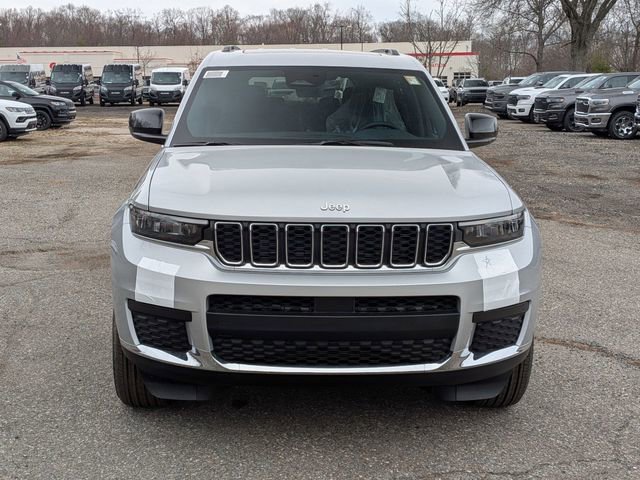 New 2026 Jeep Grand Cherokee L Laredo image 8