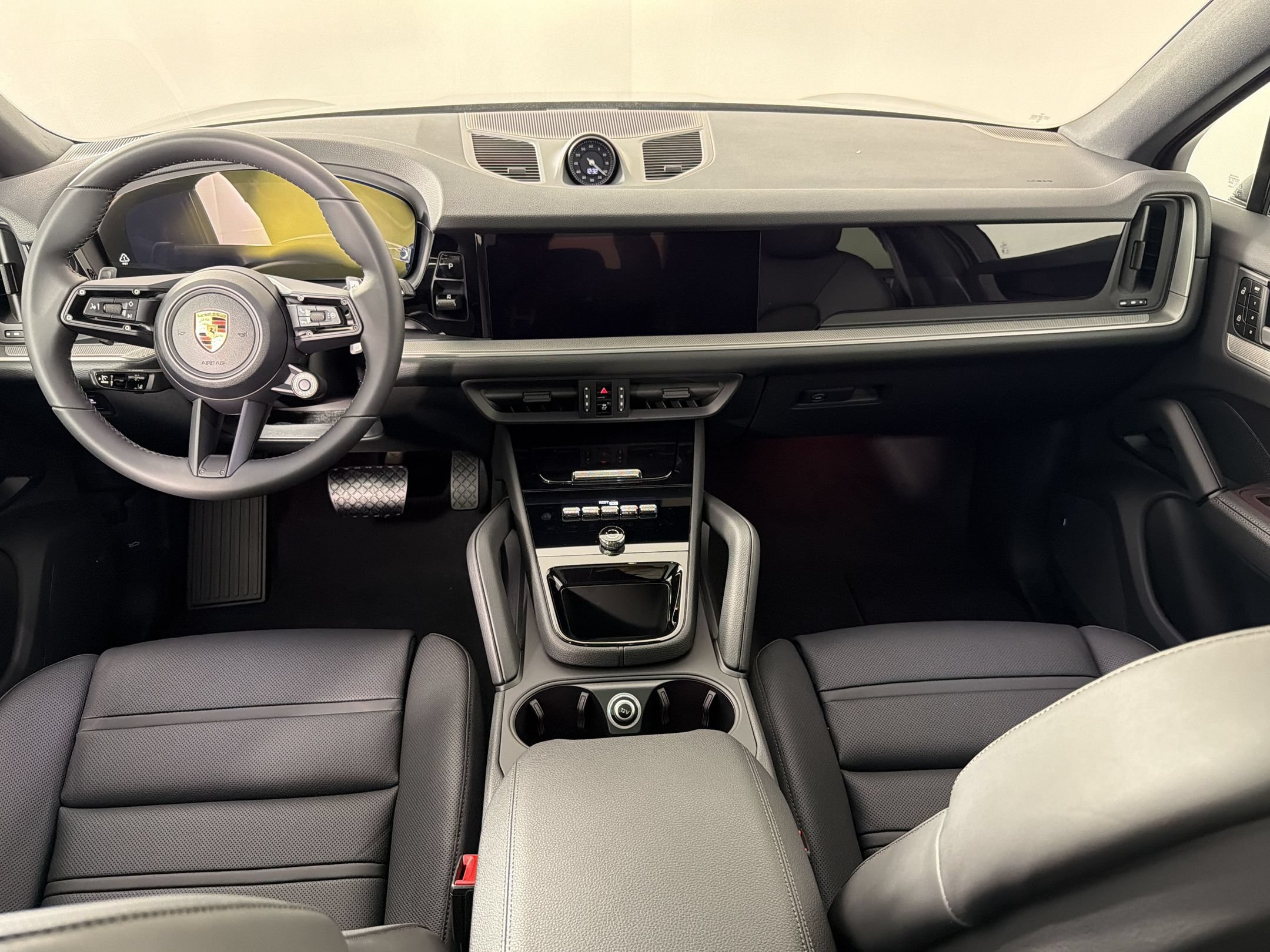 Certified 2026 Porsche Cayenne Coupe AWD/4WD image 19