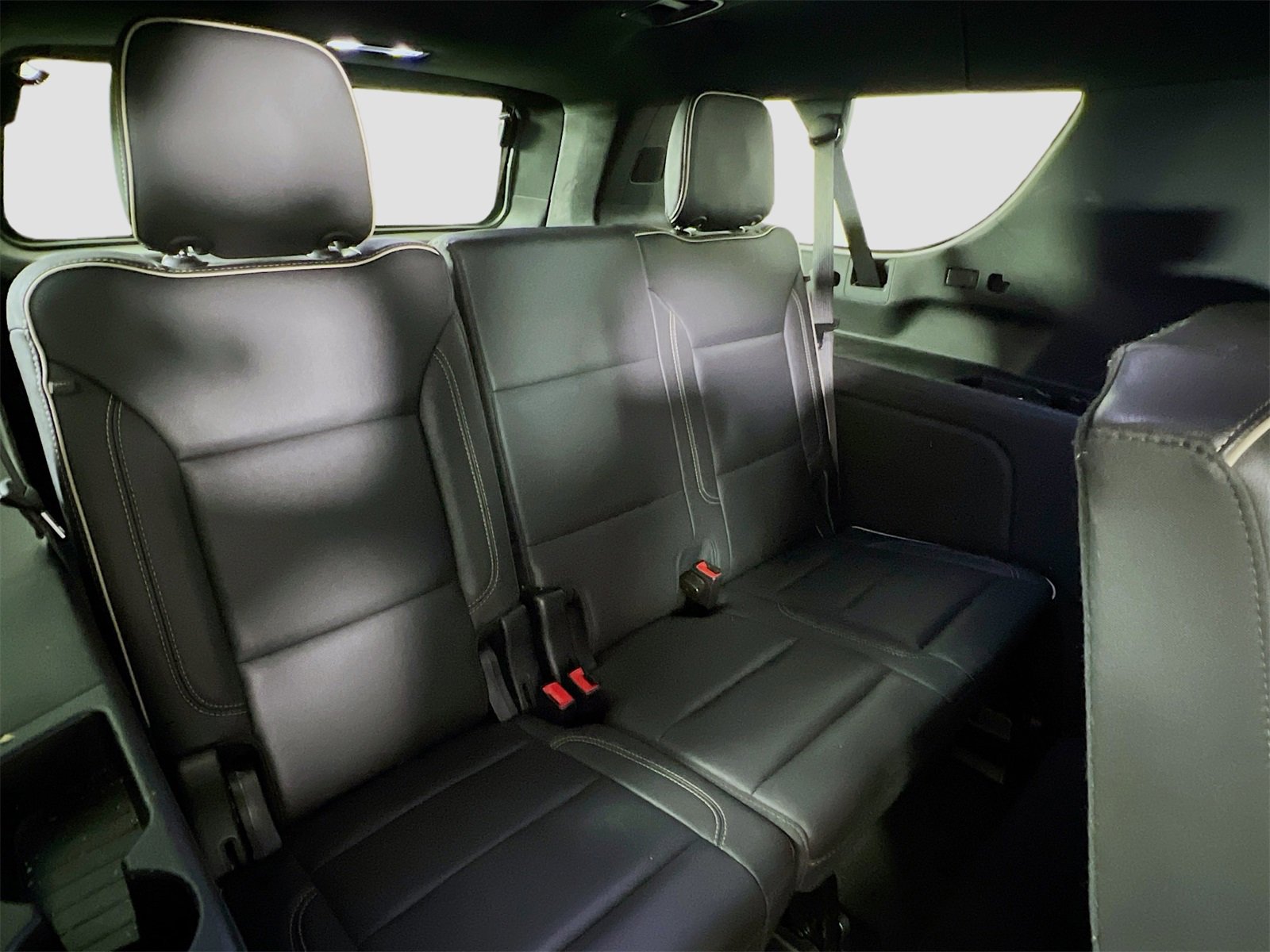 Used 2023 GMC Yukon XL SLT image 30