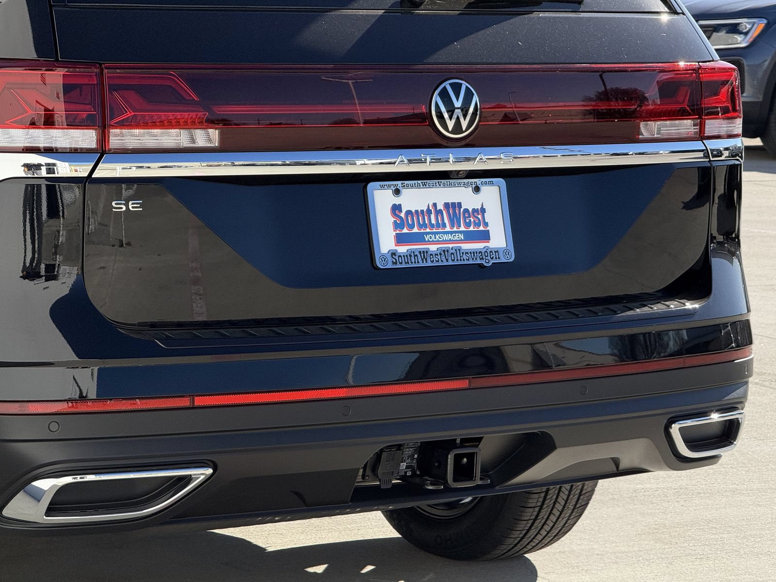 New 2026 Volkswagen Atlas SE FWD image 6