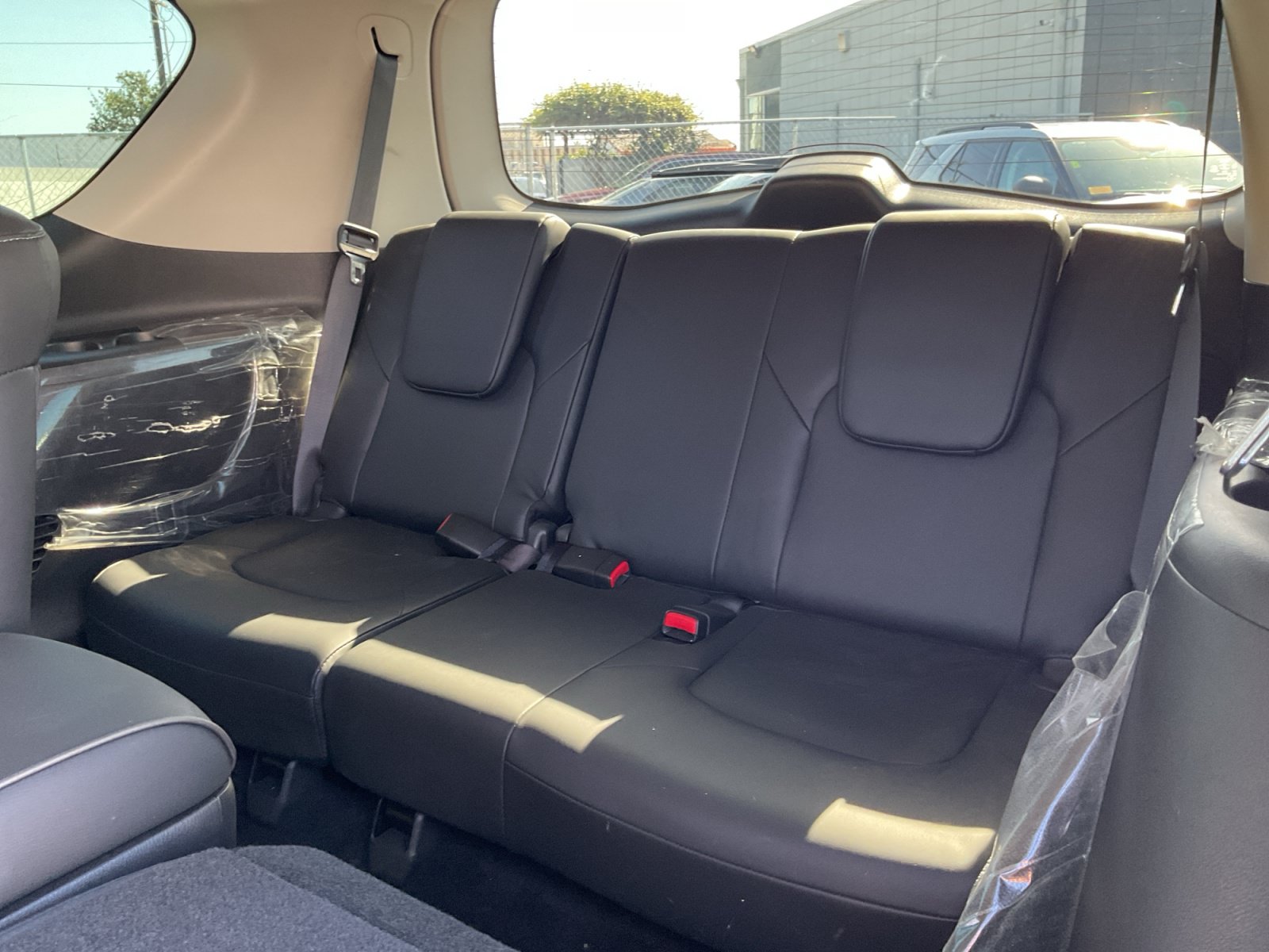 Used 2023 INFINITI QX80 Luxe w/ Cargo Package RWD image 25
