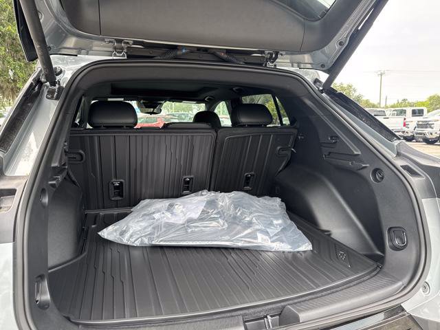 New 2025 Chevrolet Equinox EV RS w/ Active Safety Package 3 AWD/4WD image 12