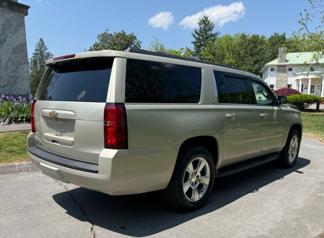 Used 2016 Chevrolet Suburban LT AWD/4WD image 7